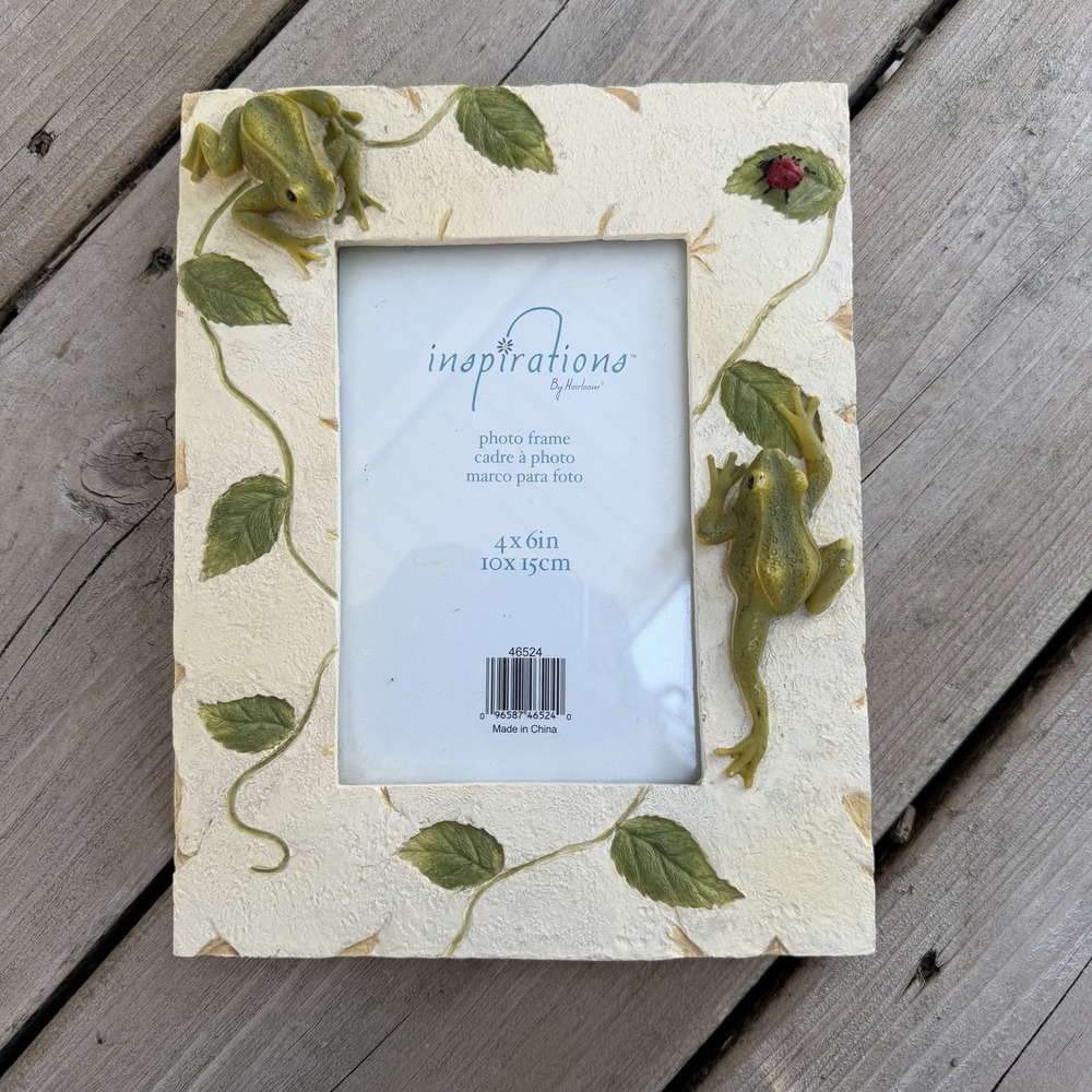 Inspirations Tree Frogs Ladybug 4x6 Photo Frame 3D Resin Nature Garden Decor